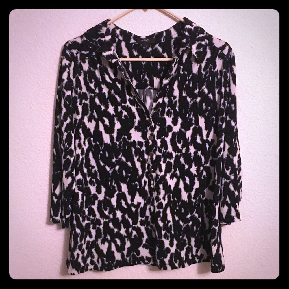 Alfani Black White Abstract Button Front Blouse 1X Tunic Business Casual Top - Picture 2 of 4